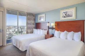 Reges Oceanfront Resort - Zimmer