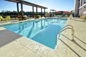 Home2 Suites by Hilton Lagrange - Piscine
