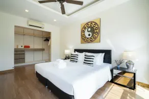 Townhouse 3bd with a patio - Rom