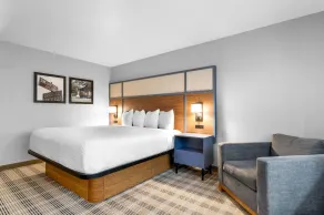 AmericInn by Wyndham Sauk Centre - Room