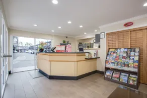 Del Sol Inn Anaheim - Resepsjon