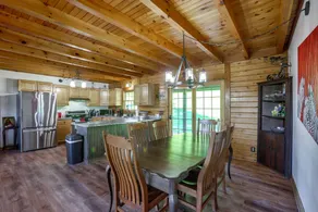 Amish Country Gem w/ Pond View! 'crooked Zebra' - Interiör