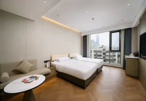 Wyndham Garden Hotel Liuzhou Five-Star Commercial Street Musical Fountain Branch - Chambre