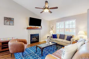 Dog-friendly Yard! Retreat 11 Mi to Destin & Beach - Intérieur