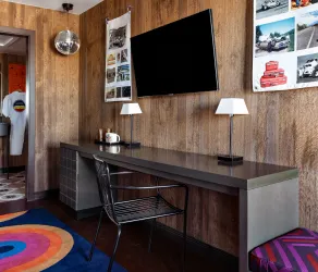 Americana Motor Hotel - Room