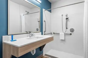 WoodSpring Suites Lancaster North - Room