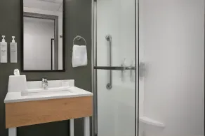 Spark By Hilton Northborough - Salle de bain