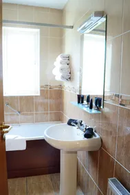Donegal Manor - Bathroom