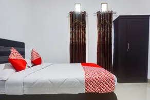 OYO Flagship 91534 Wisma Metro Permai - Værelse