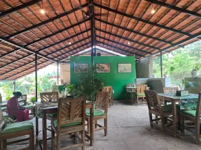 Green Leaf Resort - Restaurant