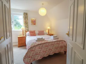 1 Market Hill - Room