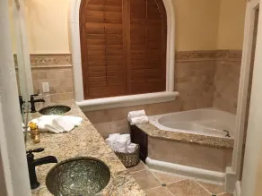 Thorn Hill Vineyards Villa Suites - Bad