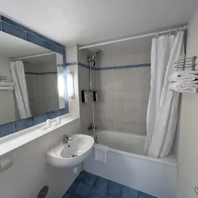 Campanile Marmande - Baño