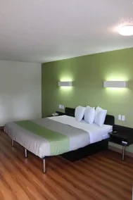 Days Inn by Wyndham Cincinnati I-71 - Værelse