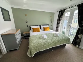 Dog Friendly Holiday Home in Newquay Cornwall - Rom