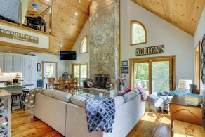 Ski Okemo & Hike: 3BR Vermont Cabin - Interiør