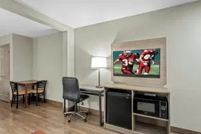 Red Roof Inn Etowah – Athens, TN - Camera