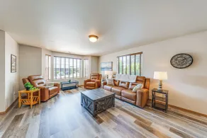 Walk to Town! Charming La Conner Home - Interni