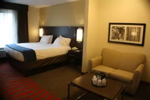 Holiday Inn Express and Suites - Bradford by IHG - Zimmer