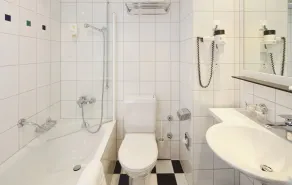 Hotel Metropol Basel - Bathroom