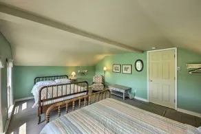 Quiet Baileys Harbor Country Home: 1 Mi to Lake! - Værelse