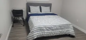 A Cozy home away from home at South East Calgary - Værelse