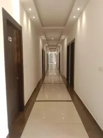 Hotel The Royal Crown - Lobby