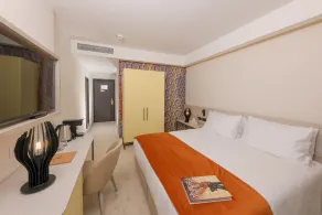 Maria Die - Room