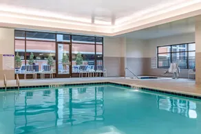 Cambria Hotel Rock Hill - University Center - Piscine