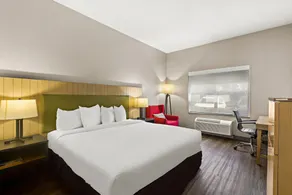 Country Inn & Suites by Radisson, Hinesville, GA - Værelse