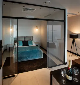 Sky Tower Apartamenty - In The Sky Apartments - Room
