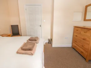 2 Organsdale Cottages - Room