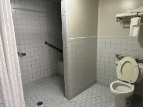 Super 8 by Wyndham Valdosta GA I-75 - Salle de bain