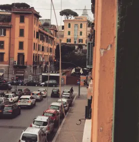 Alea Home Roma - Vista do quarto