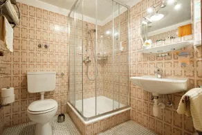 Auerhahn Bed and Breakfast - Black Forest - Waldhotel - Casa de banho