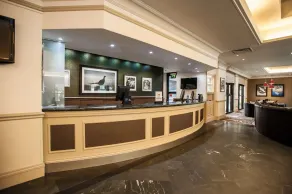 DoubleTree by Hilton Edinburgh Airport - Reception