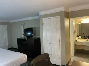 Travelodge by Wyndham Tuscaloosa - Chambre