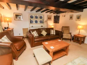 Eastburn Cottage - Interior