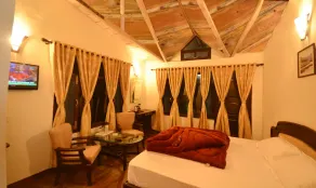 Green Oak Resort - Zimmer