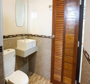 Capital O 75521 Sang Siri Apartment - Bad
