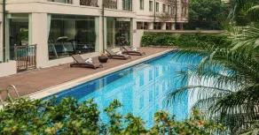 Mayfair Hanoi - Piscina