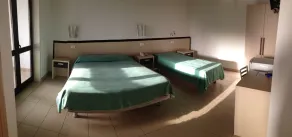 Hotel MARINELLA - Private Free Parking - Grotticelle Beach 200 m - Chambre