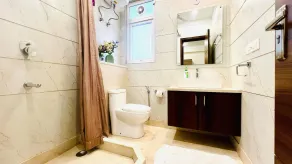 BluO Studio 2 GolfCourseRoadGymBalcony - Bathroom