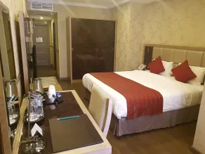 Ramada by Wyndham Bishkek Centre - Room