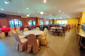 Virgo Batik Resort Teluk Batik Lumut - Restaurant
