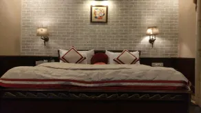 Hotel Diplomat Residency - Room