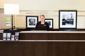 Hampton Inn by Hilton Lloydminster - Réception