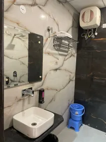 Hotel jbs inn - Salle de bain