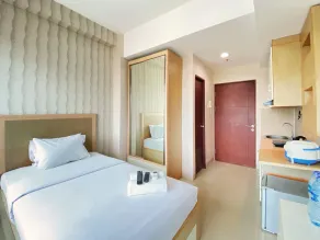 Comfortable And Strategic Studio At Taman Melati Jatinangor Apartment - Værelse