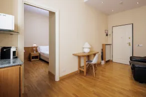 Dynasty Suites Downtown Apartments - Værelse